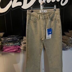 Very J Straight-Leg Women's Jeans in Light Tan